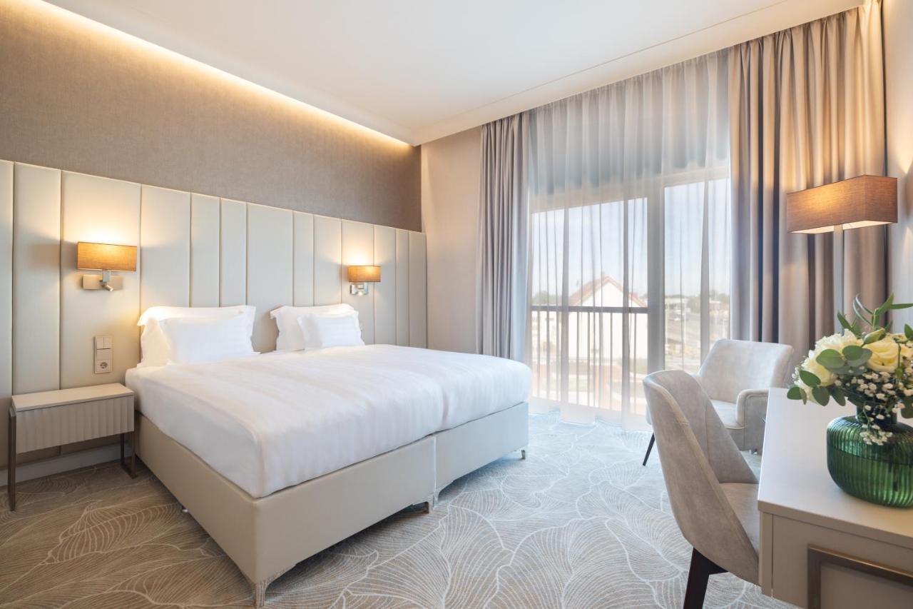 Hotel Gerardus セゲド エクステリア 写真