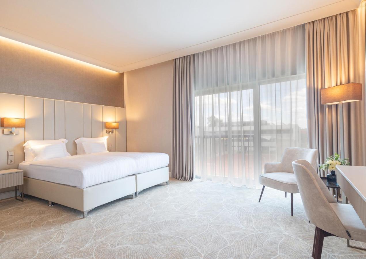 Hotel Gerardus セゲド エクステリア 写真